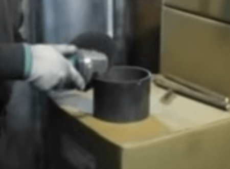 Wir machen Schnitte mit einer Mühle