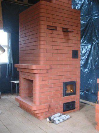 Ofen - Kamin an der Wand