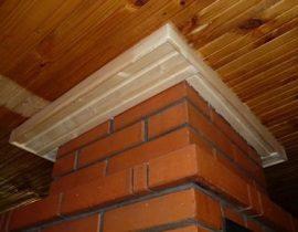 Schornstein durch eine Holzdecke