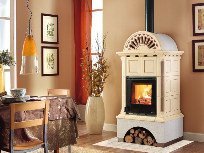 Kamin im Land
