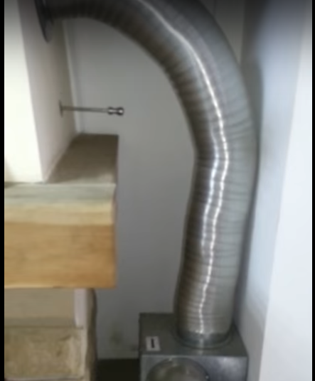 Wir machen die Verteilung von Luftkanälen mit flexiblen Rohren 