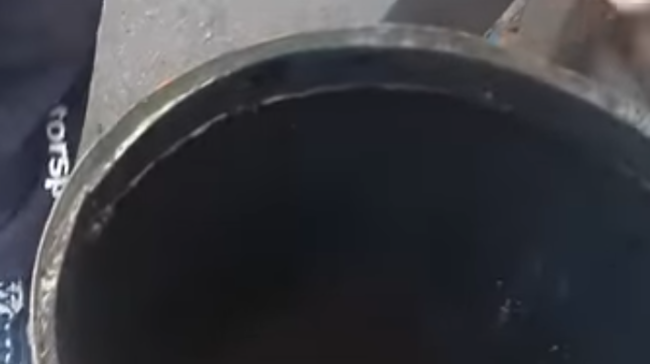 Schweißen Sie den Ring herum