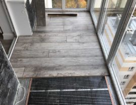 Wir machen einen warmen Boden auf dem Balkon - Funktionen, Installationsprozess, nützliche Tipps